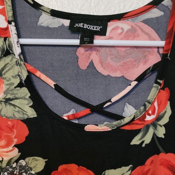 Joe Boxer Red and Black Floral Rose Flutter Sleeve Mini Sundress Size Medium - Picture 3 of 9